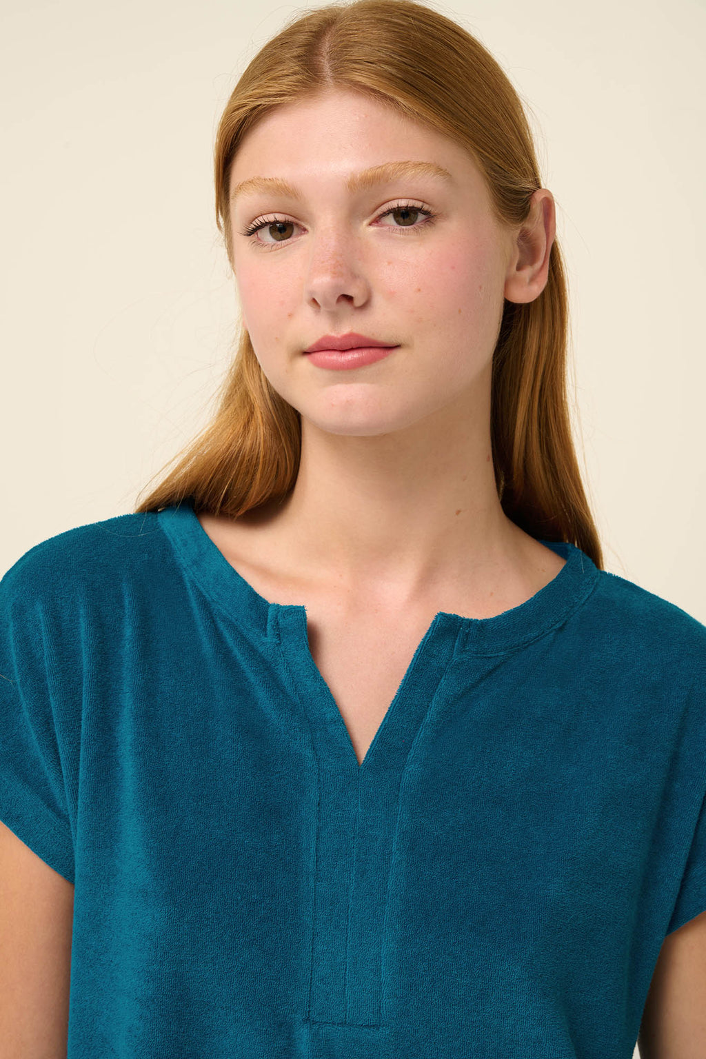 https://assets.vampfashion.com/SOFTONE_TMP_IMAGES/4_0246825676.jpg