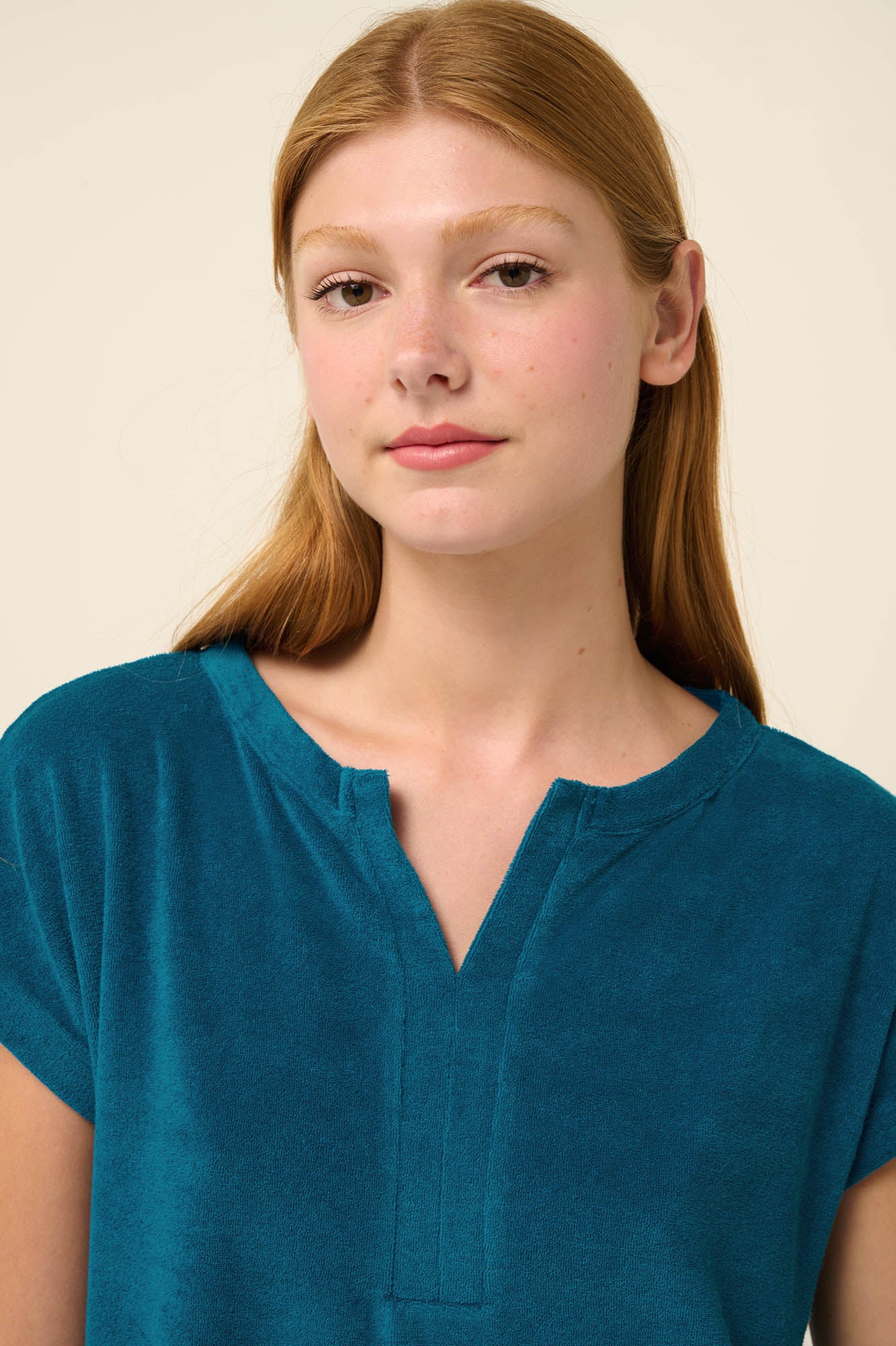 https://assets.vampfashion.com/SOFTONE_TMP_IMAGES/4_0246825676.jpg