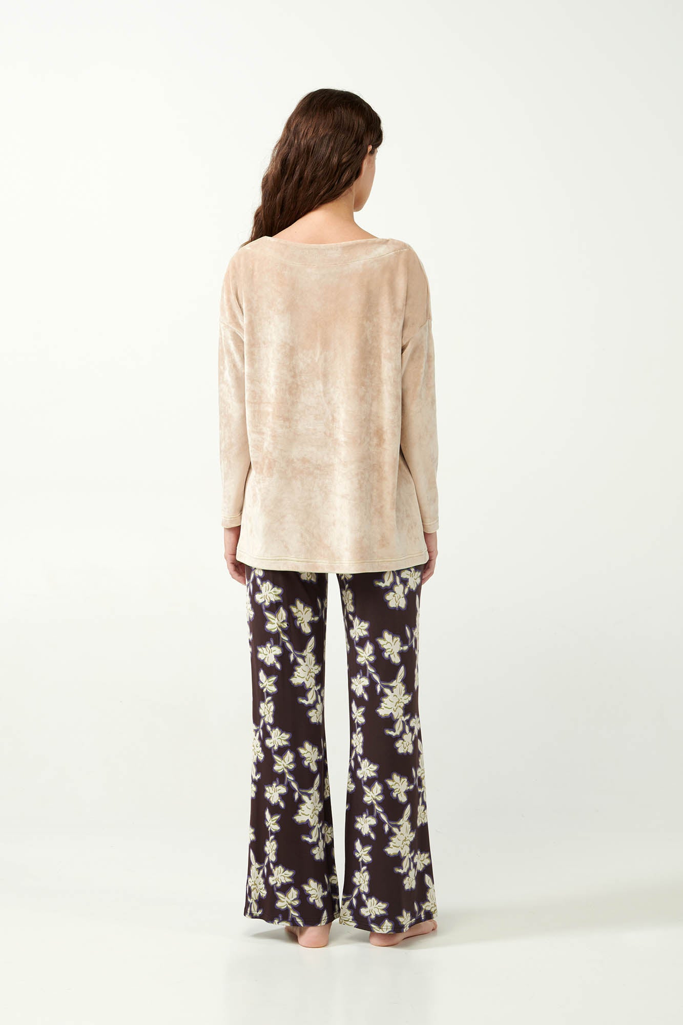 https://assets.vampfashion.com/SOFTONE_TMP_IMAGES/4_0247607824.jpg