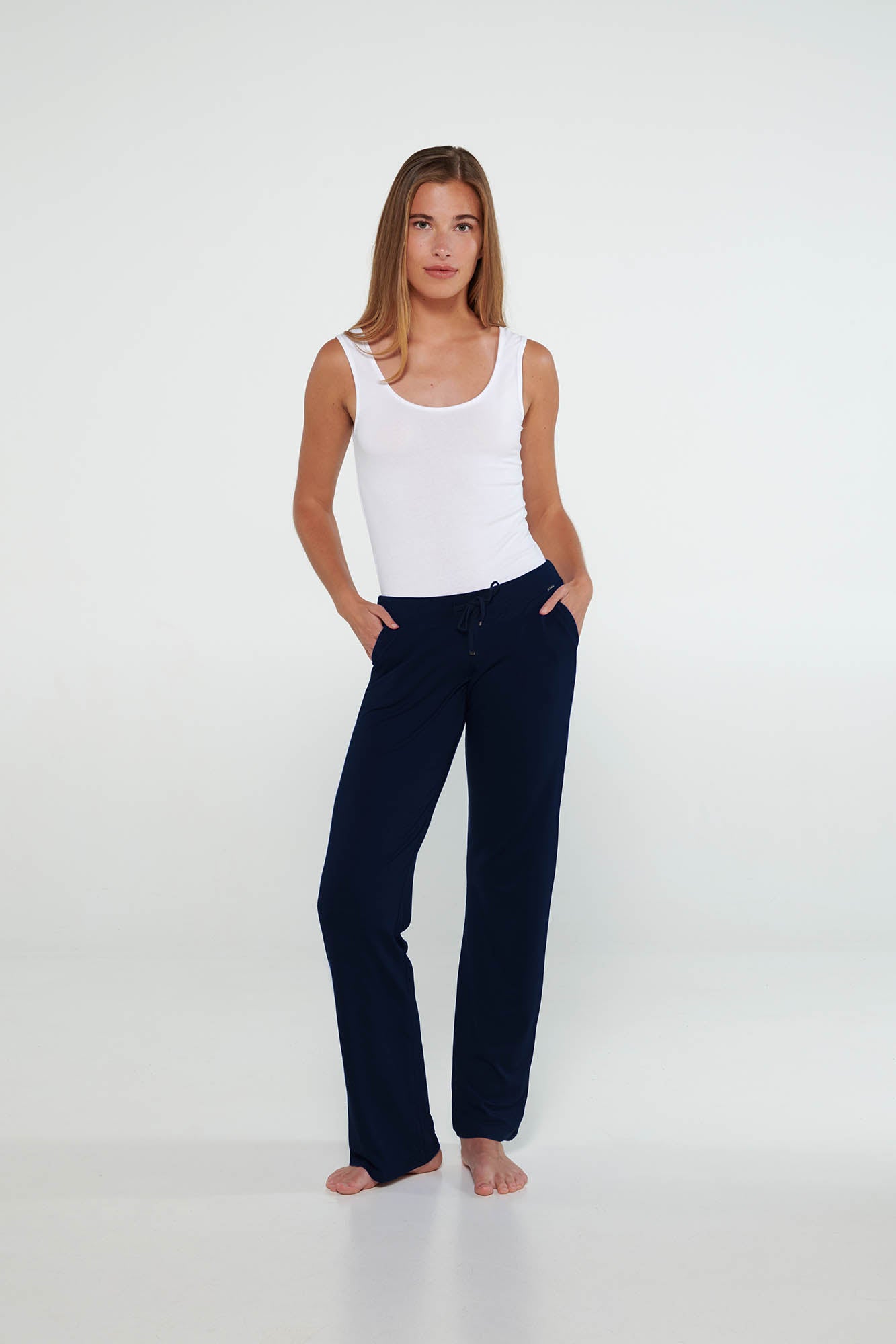 https://assets.vampfashion.com/SOFTONE_TMP_IMAGES/4_0265252899.jpg