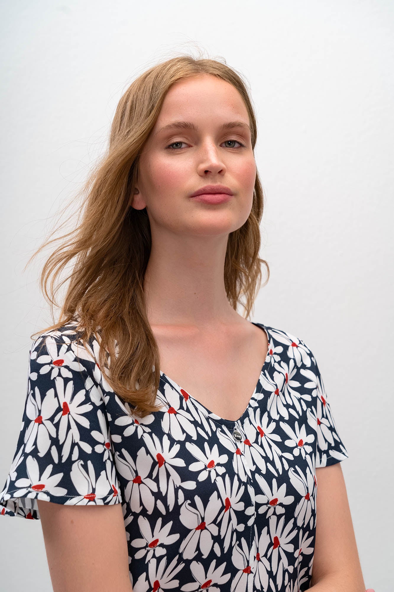 https://assets.vampfashion.com/SOFTONE_TMP_IMAGES/4_0270488005.jpg