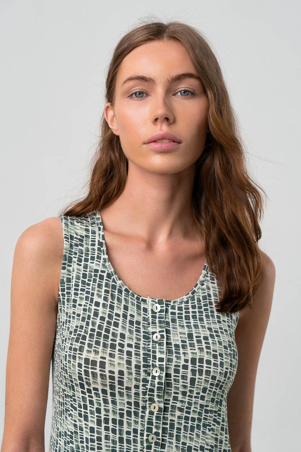 https://assets.vampfashion.com/SOFTONE_TMP_IMAGES/4_0293078219.jpg