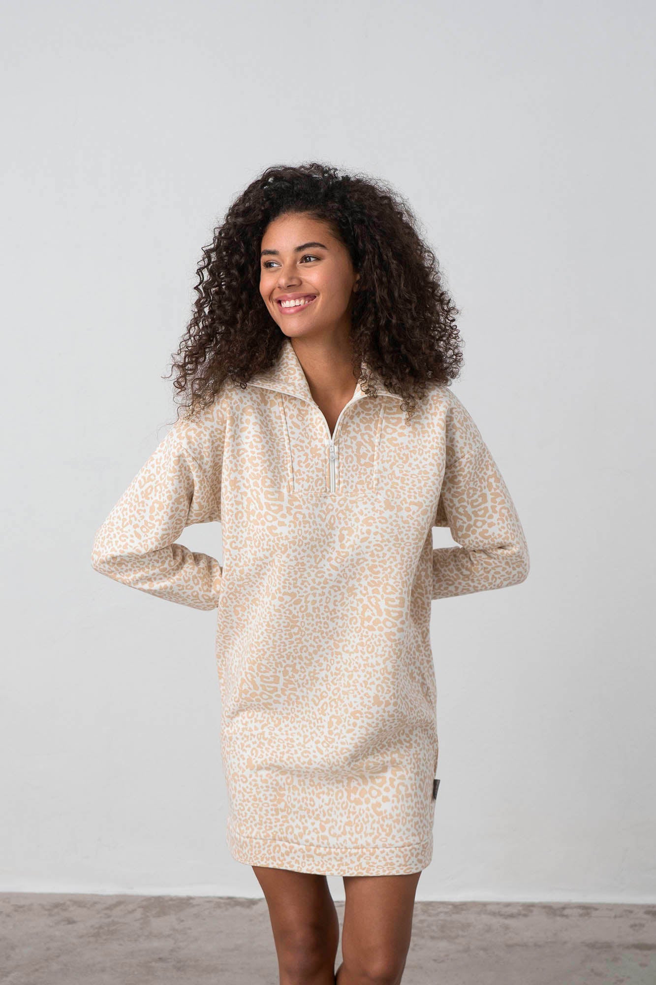 https://assets.vampfashion.com/SOFTONE_TMP_IMAGES/4_0304074112.jpg