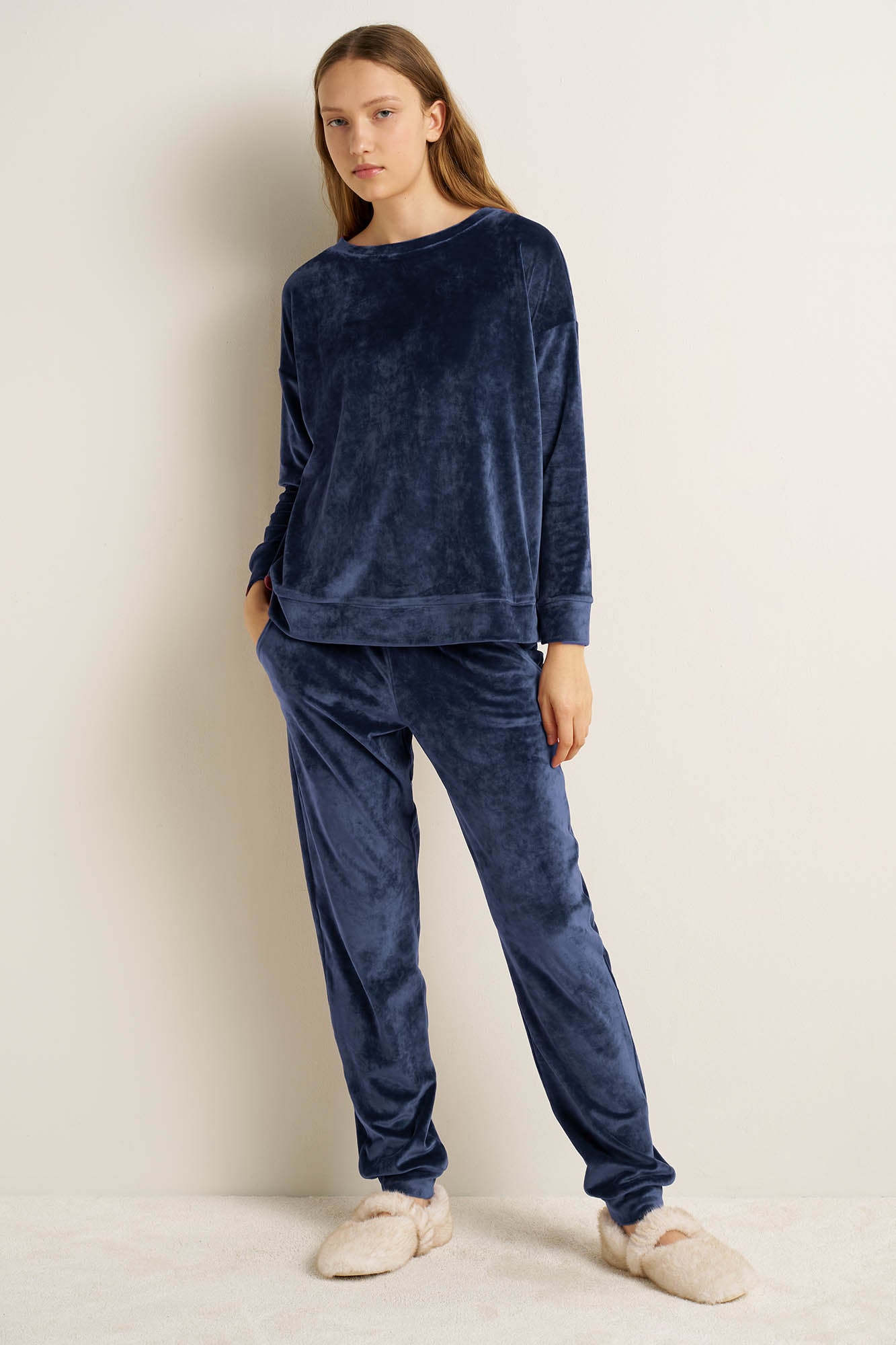 https://assets.vampfashion.com/SOFTONE_TMP_IMAGES/4_0318140448.jpg