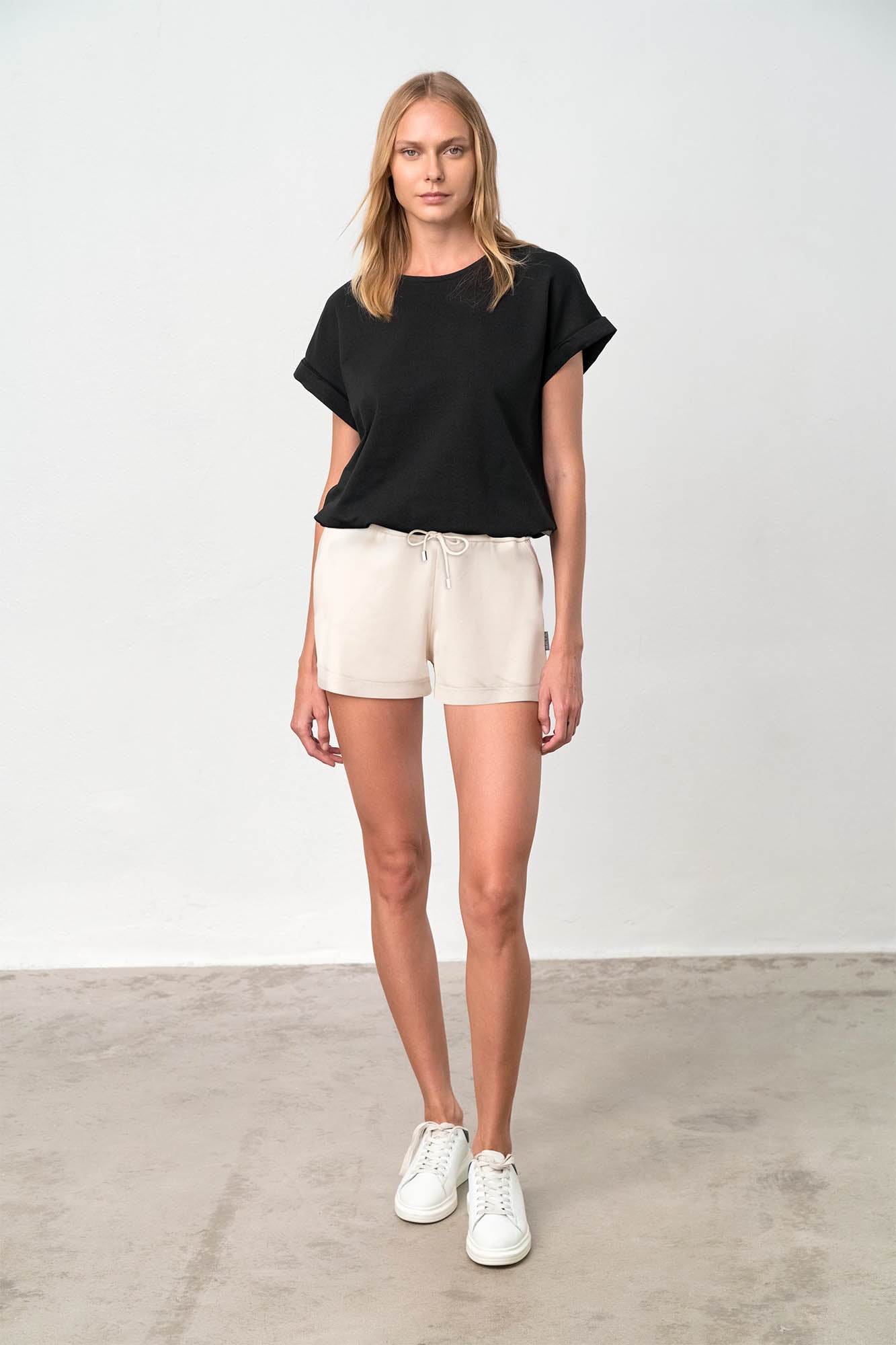 https://assets.vampfashion.com/SOFTONE_TMP_IMAGES/4_0325837560.jpg