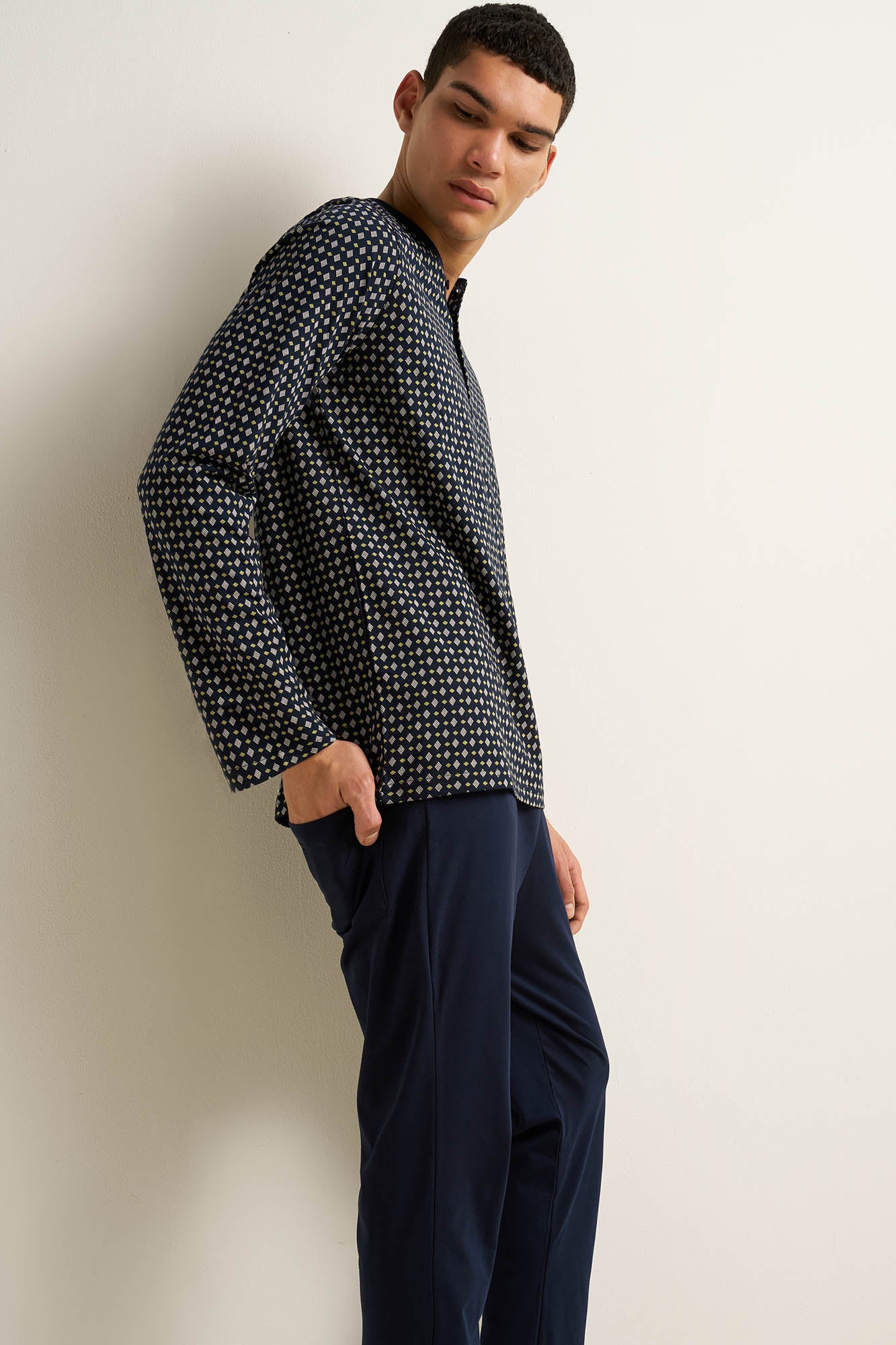 https://assets.vampfashion.com/SOFTONE_TMP_IMAGES/4_0330909462.jpg