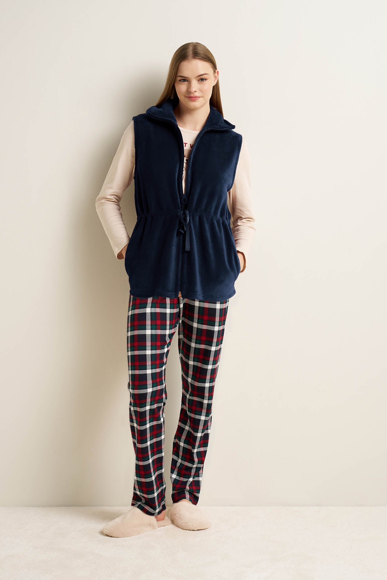 https://assets.vampfashion.com/SOFTONE_TMP_IMAGES/4_0344340656.jpg