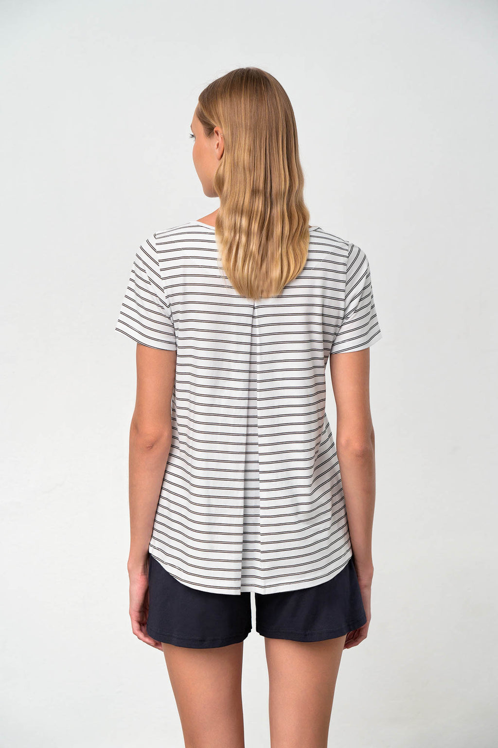 https://assets.vampfashion.com/SOFTONE_TMP_IMAGES/4_0347356598.jpg