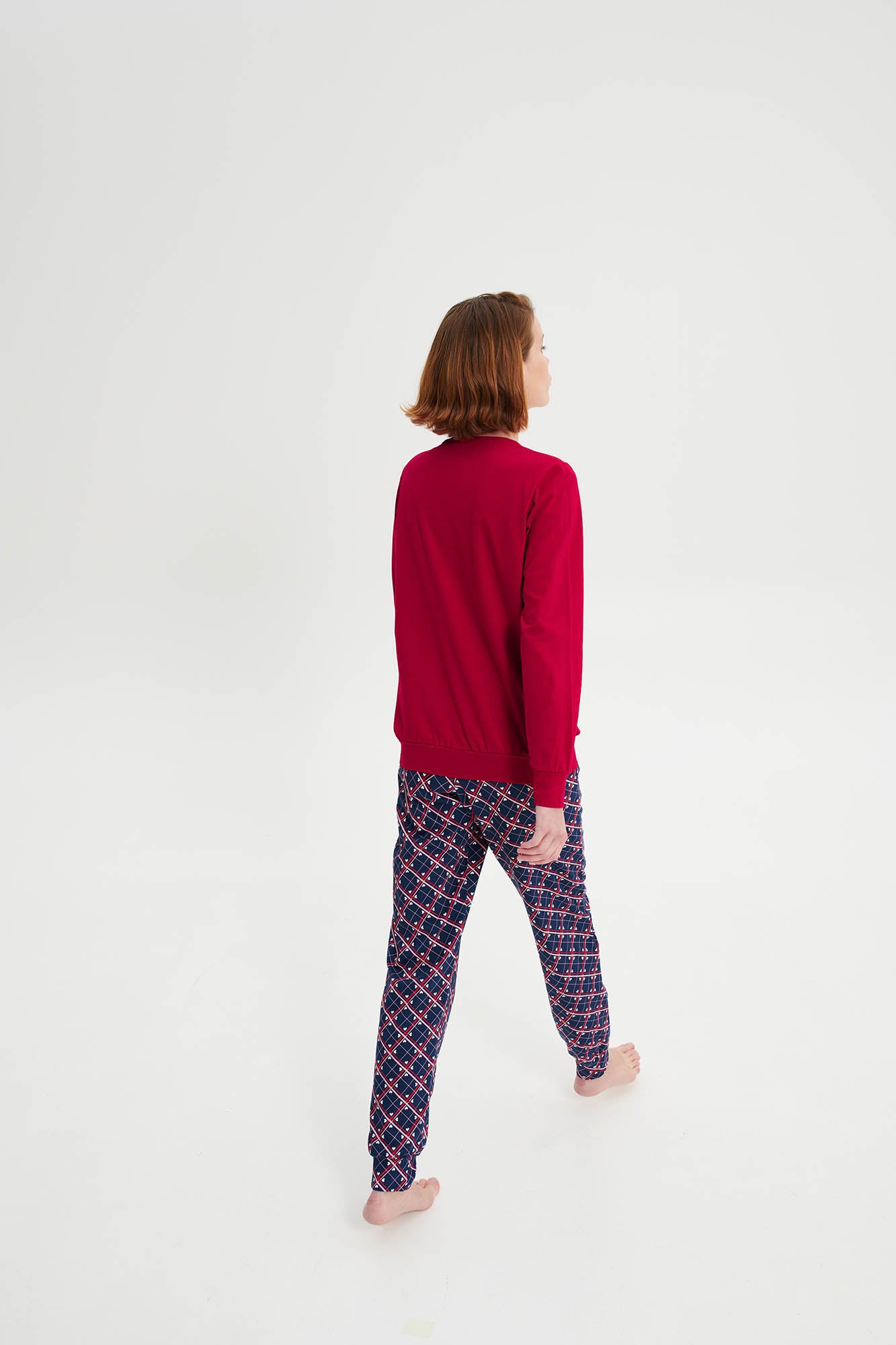 https://assets.vampfashion.com/SOFTONE_TMP_IMAGES/4_0407417786.jpg