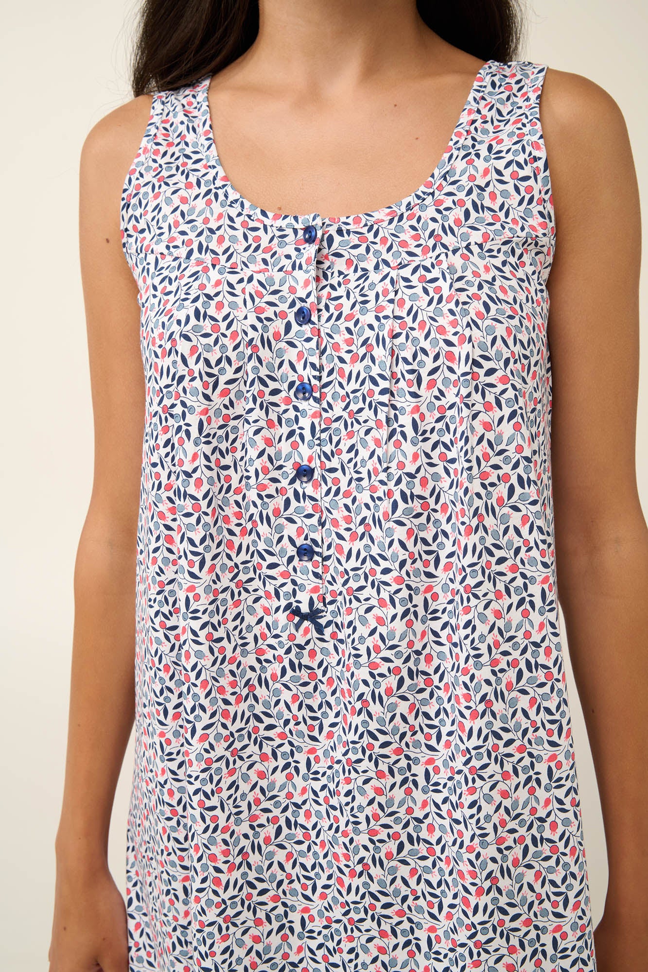https://assets.vampfashion.com/SOFTONE_TMP_IMAGES/4_0407589484.jpg