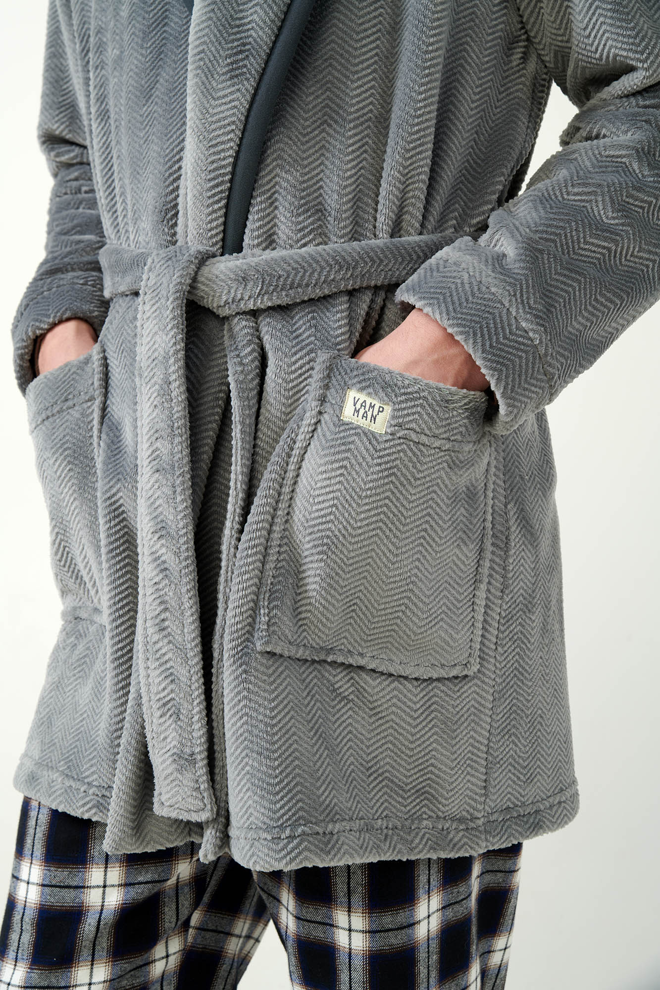 Vamp - Μονόχρωμη Σταυρωτή Fleece Ρόμπα