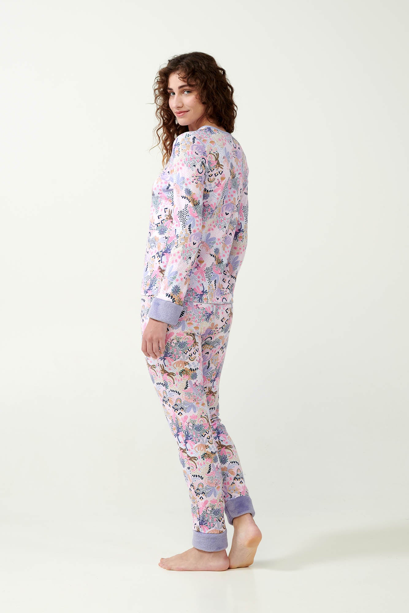 https://assets.vampfashion.com/SOFTONE_TMP_IMAGES/4_0441645486.jpg