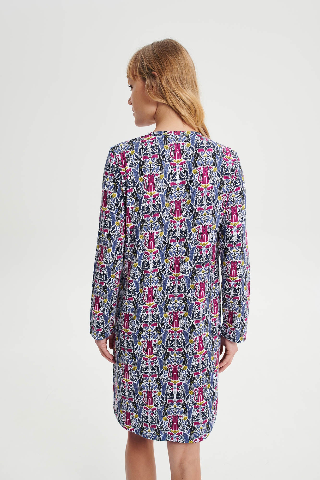 https://assets.vampfashion.com/SOFTONE_TMP_IMAGES/4_0466289549.jpg