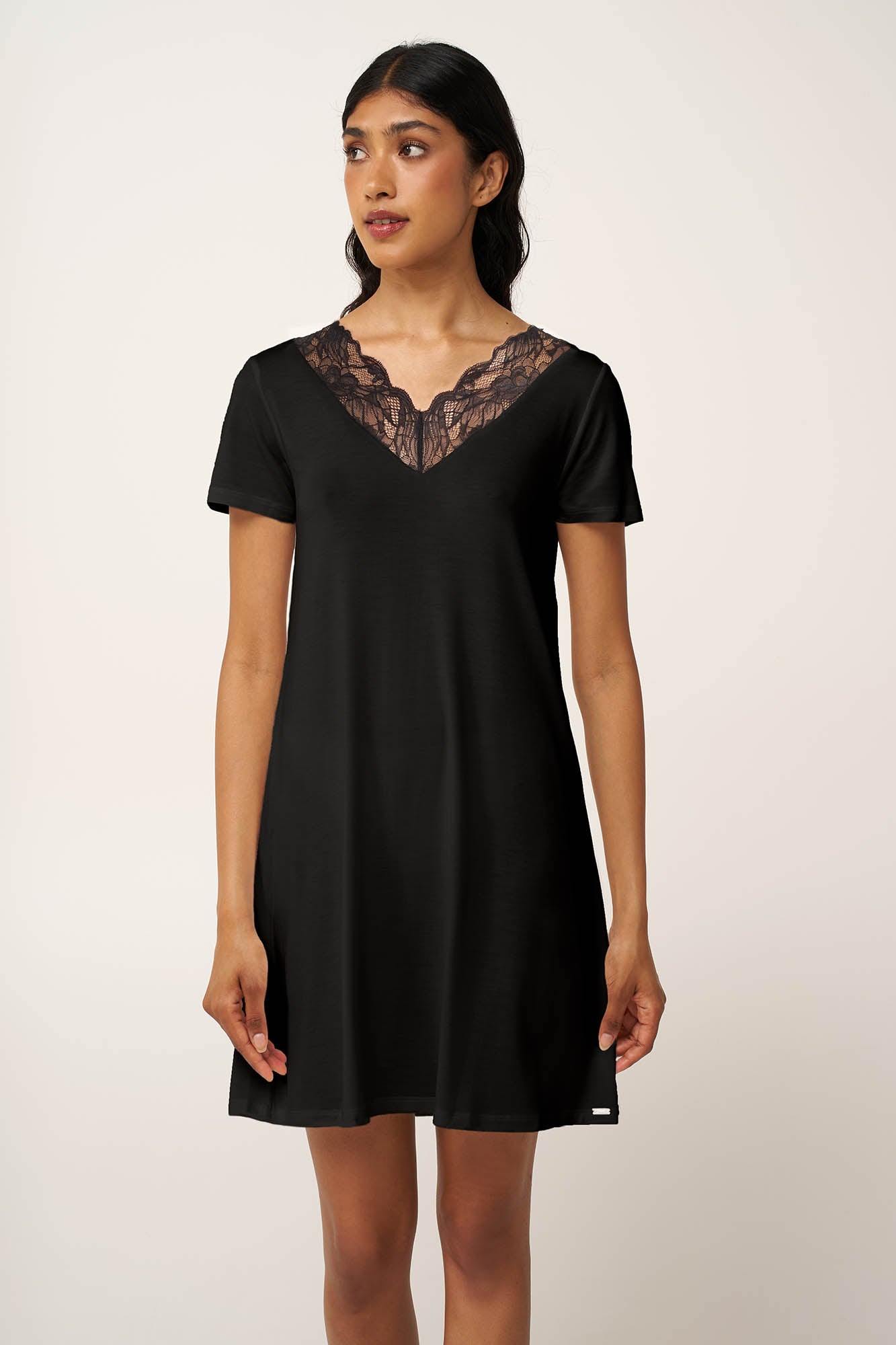 https://assets.vampfashion.com/SOFTONE_TMP_IMAGES/4_0491419043.jpg