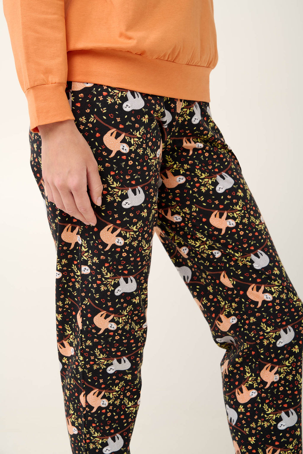 https://assets.vampfashion.com/SOFTONE_TMP_IMAGES/4_0494207441.jpg