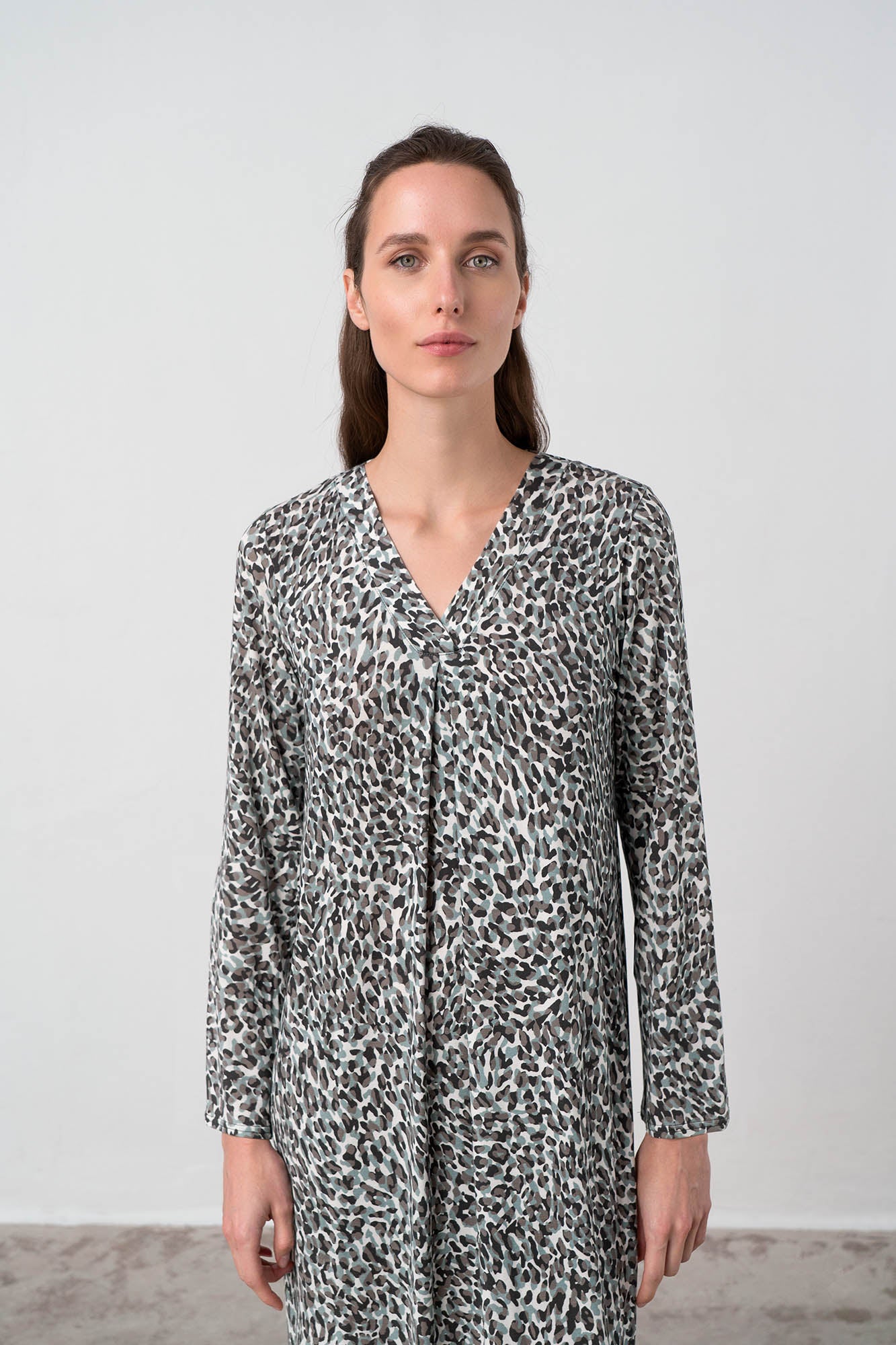 https://assets.vampfashion.com/SOFTONE_TMP_IMAGES/4_0511704169.jpg
