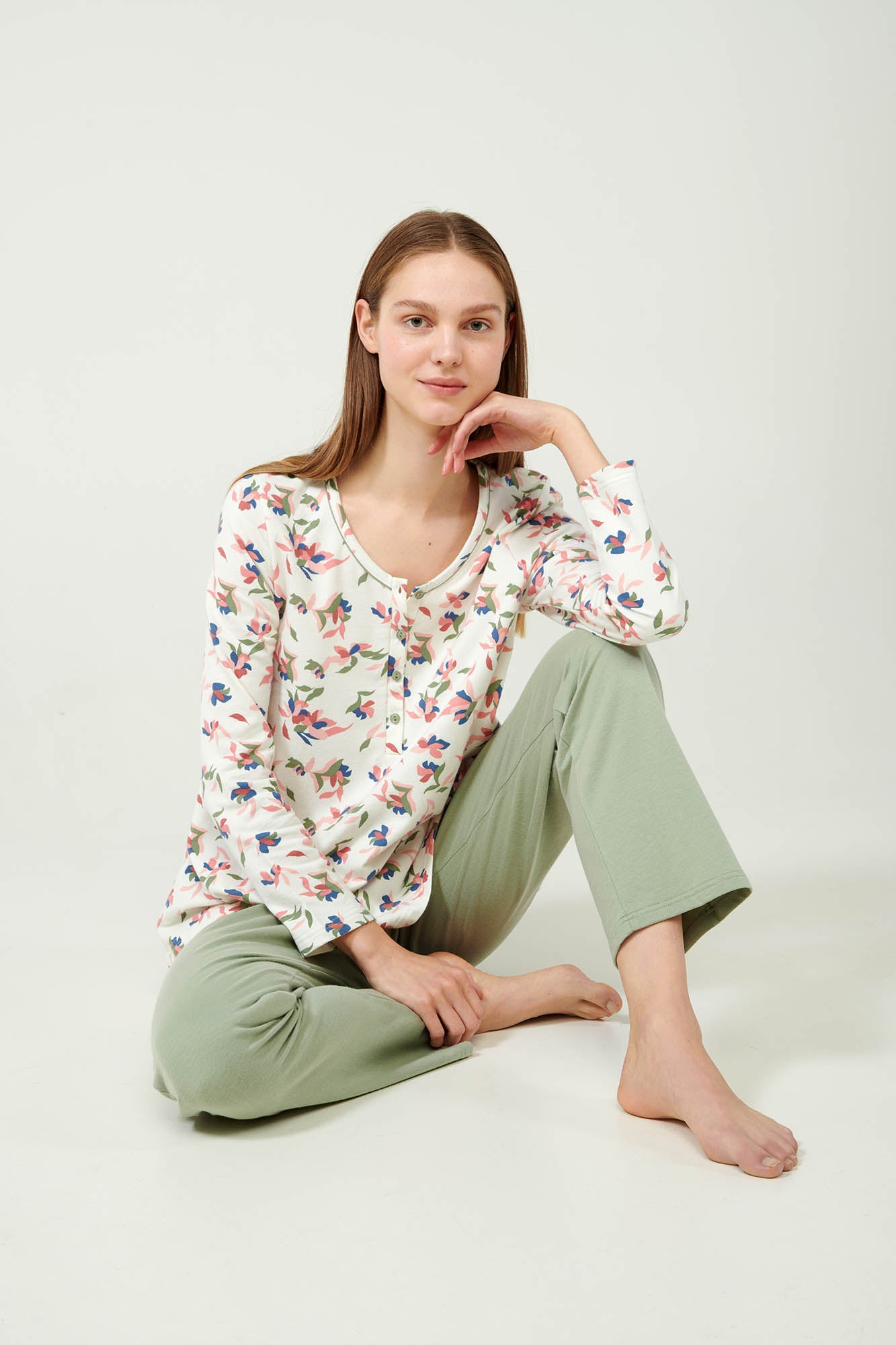 https://assets.vampfashion.com/SOFTONE_TMP_IMAGES/4_0547230216.jpg