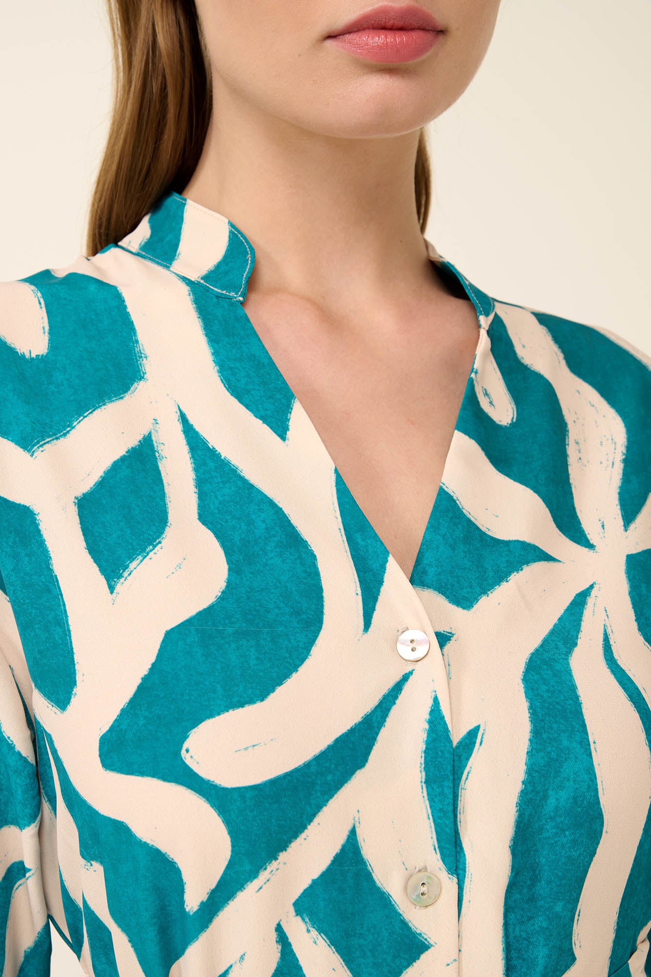 https://assets.vampfashion.com/SOFTONE_TMP_IMAGES/4_0556989898.jpg
