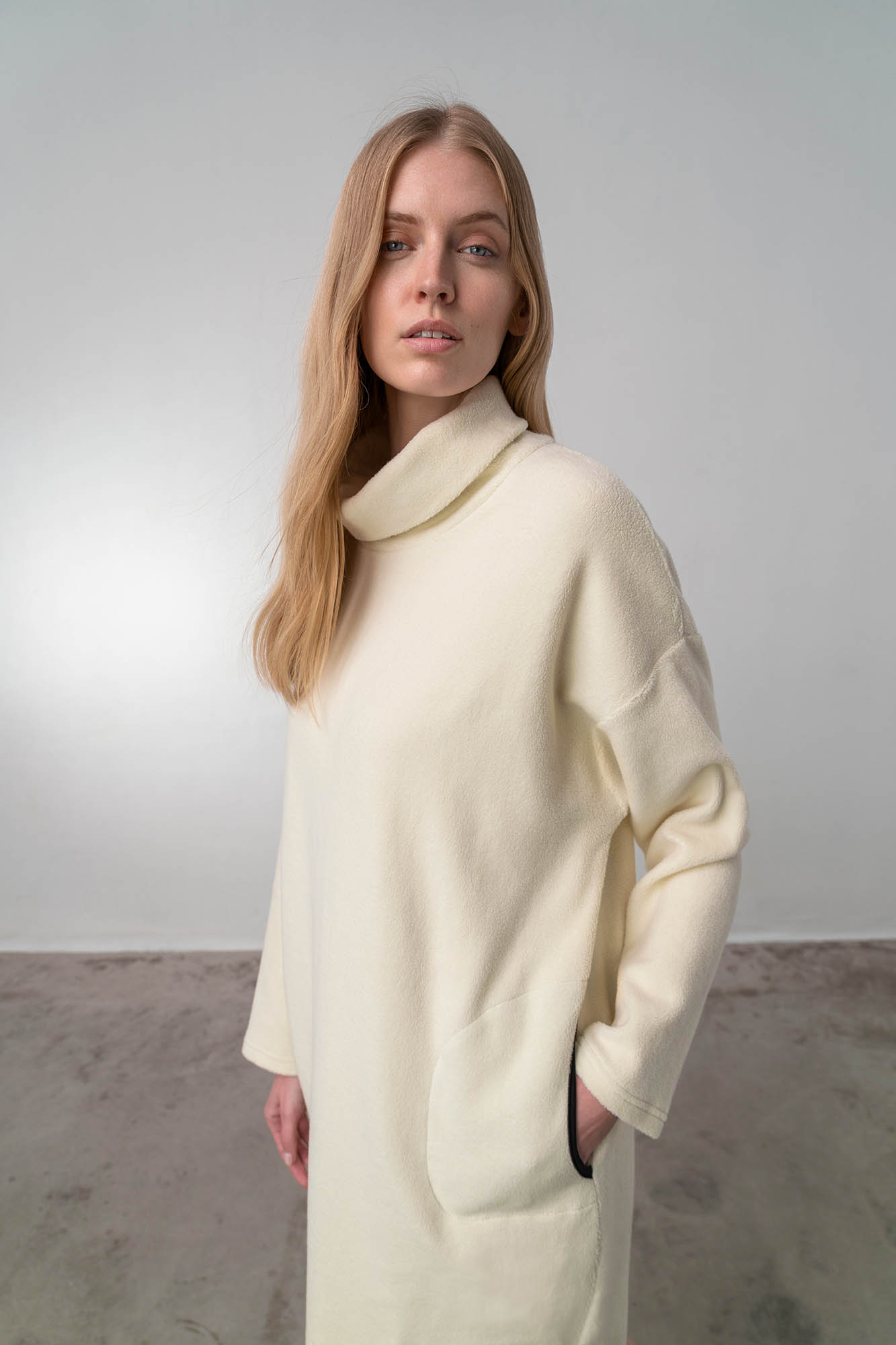 Vamp - Μακρύ Μονόχρωμο Φόρεμα