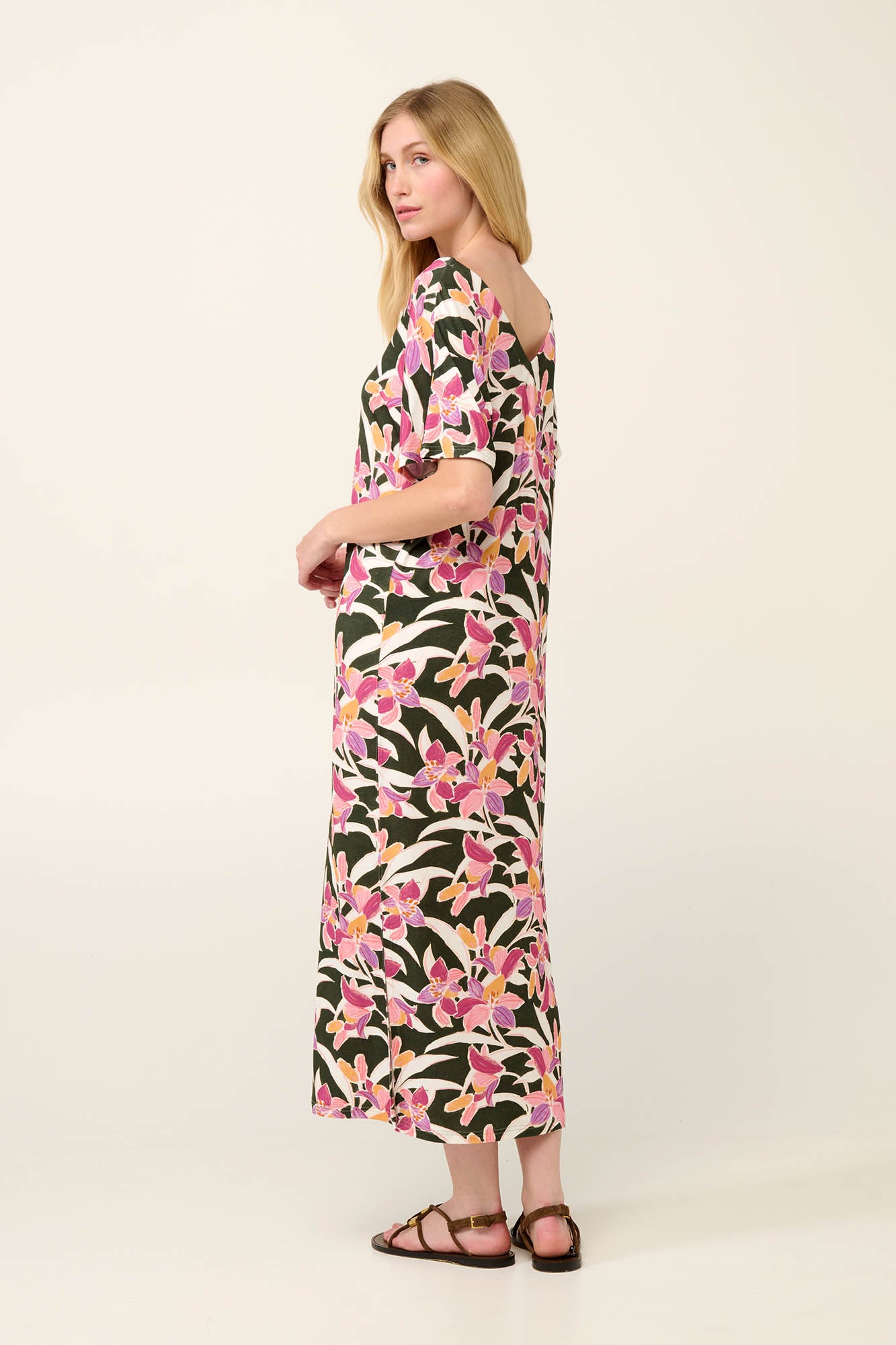 https://assets.vampfashion.com/SOFTONE_TMP_IMAGES/4_0575592045.jpg