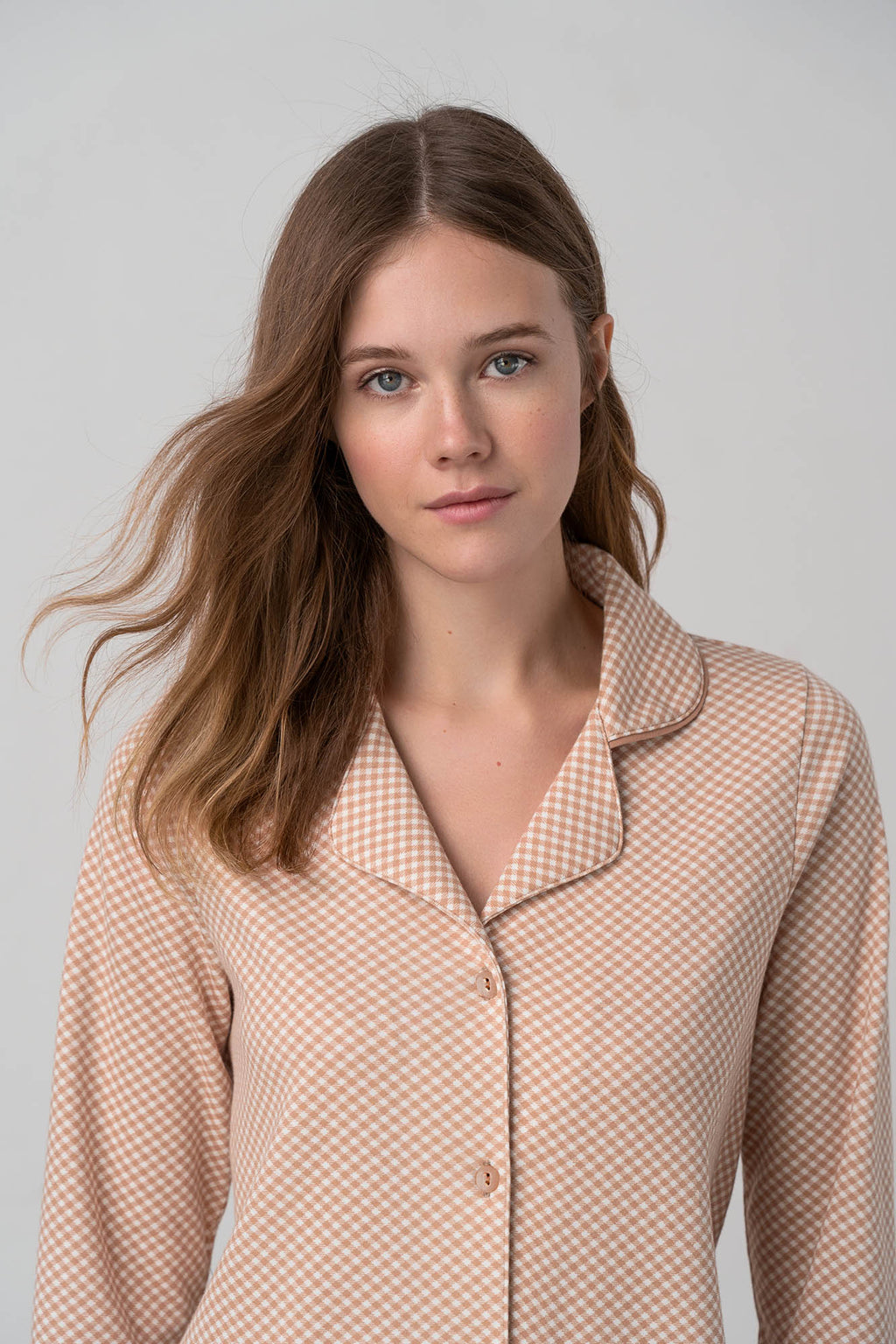 https://assets.vampfashion.com/SOFTONE_TMP_IMAGES/4_0586784245.jpg