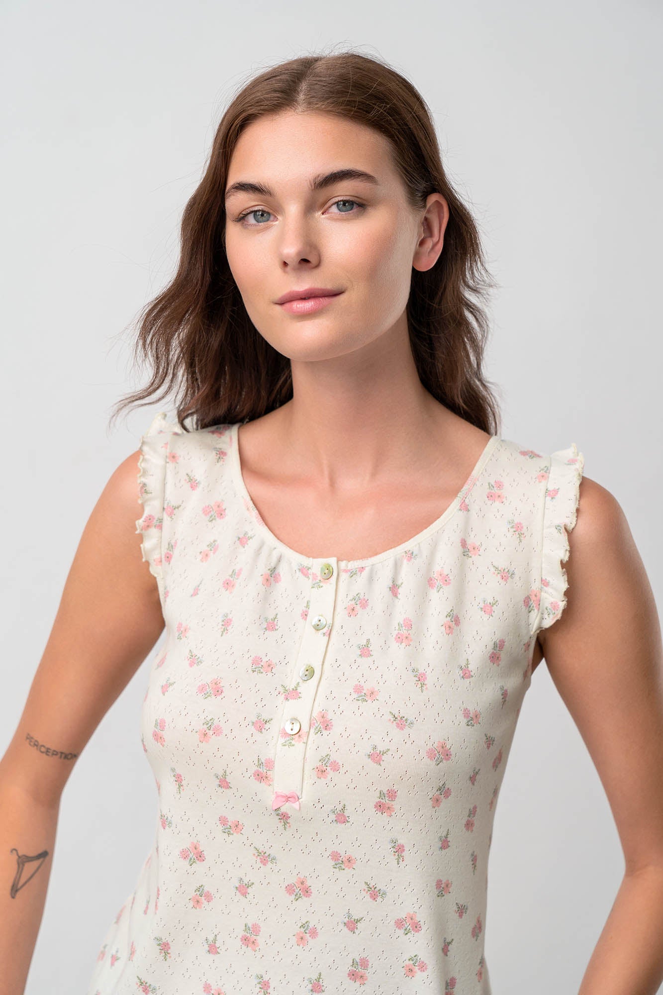 https://assets.vampfashion.com/SOFTONE_TMP_IMAGES/4_0635289390.jpg