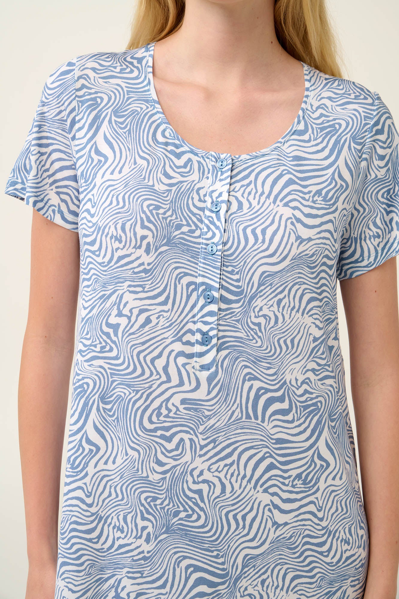https://assets.vampfashion.com/SOFTONE_TMP_IMAGES/4_0660091815.jpg