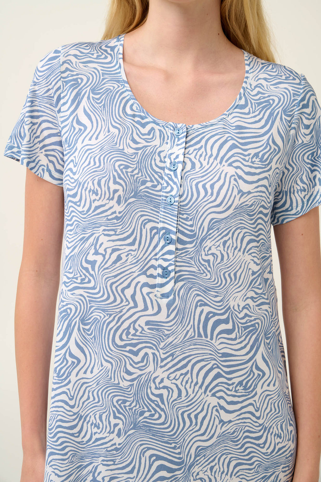 https://assets.vampfashion.com/SOFTONE_TMP_IMAGES/4_0660091815.jpg