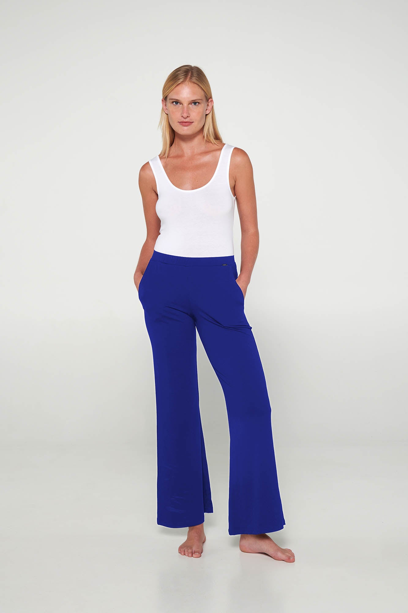 https://assets.vampfashion.com/SOFTONE_TMP_IMAGES/4_0668989390.jpg
