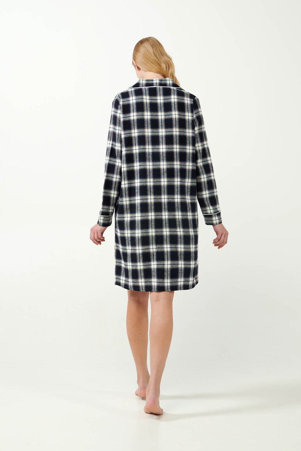 https://assets.vampfashion.com/SOFTONE_TMP_IMAGES/4_0679796811.jpg