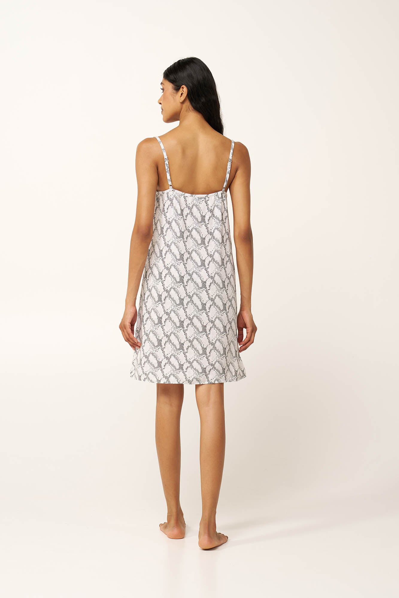 https://assets.vampfashion.com/SOFTONE_TMP_IMAGES/4_0731176734.jpg