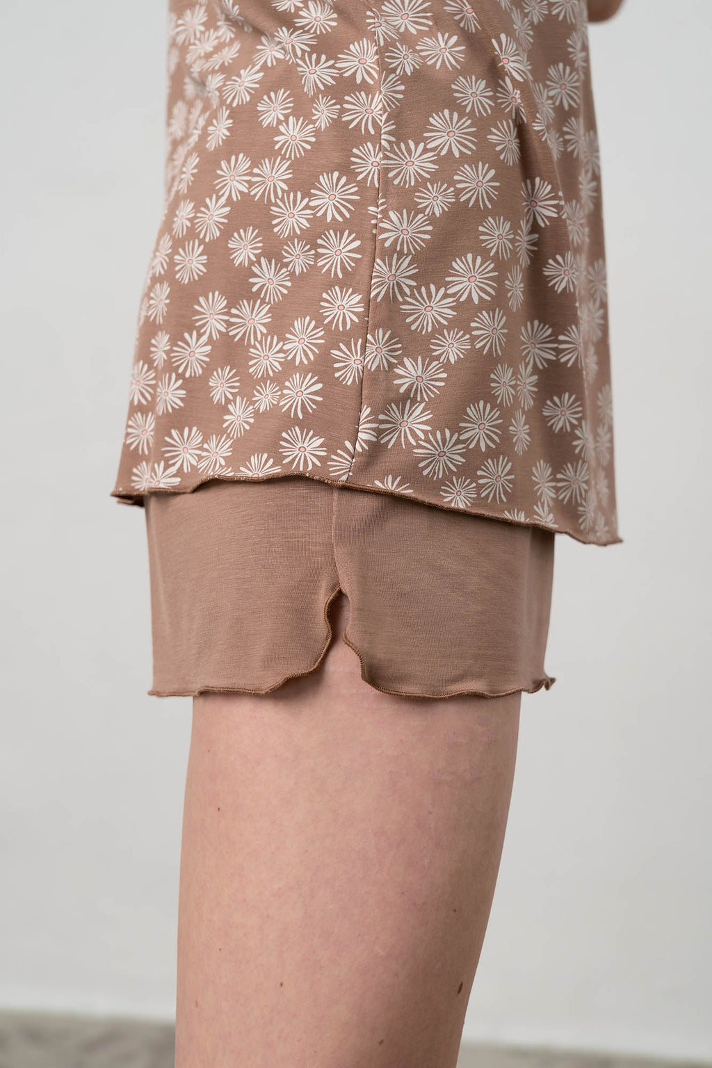 https://assets.vampfashion.com/SOFTONE_TMP_IMAGES/4_0734069383.jpg