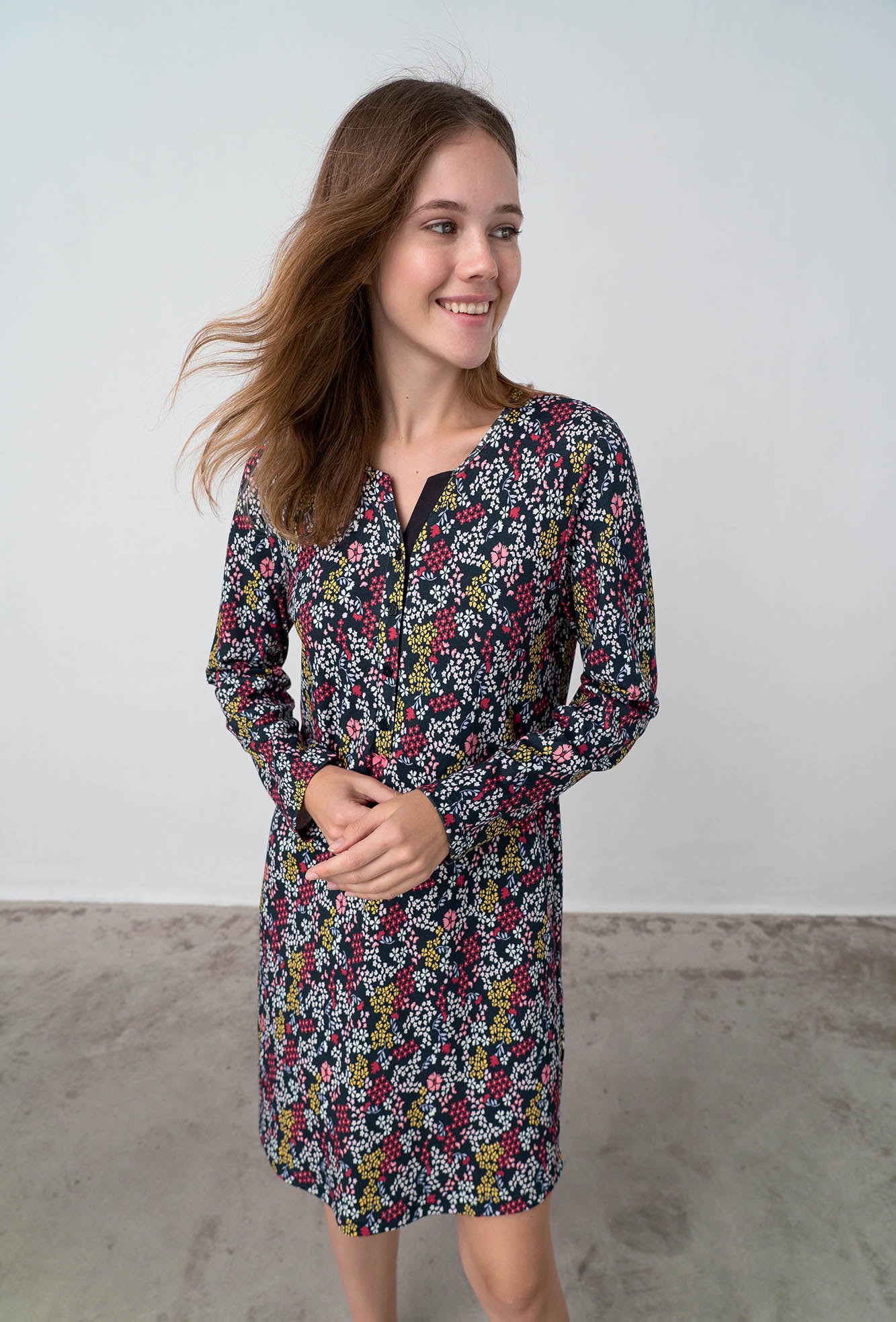 https://assets.vampfashion.com/SOFTONE_TMP_IMAGES/4_0764032307.jpg