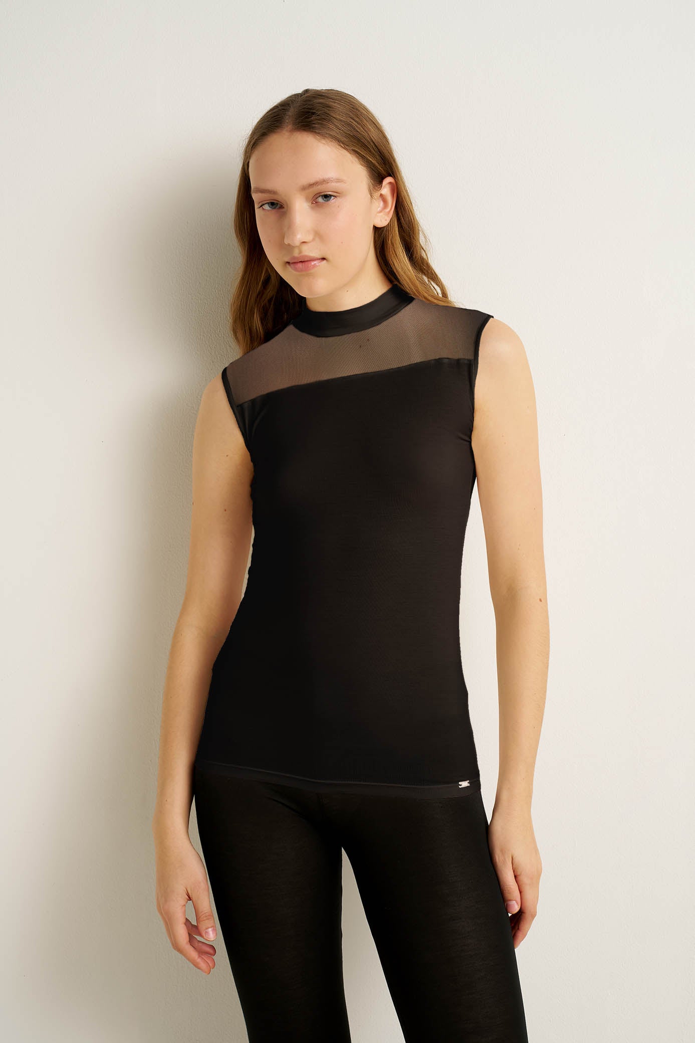 https://assets.vampfashion.com/SOFTONE_TMP_IMAGES/4_0766286748.jpg