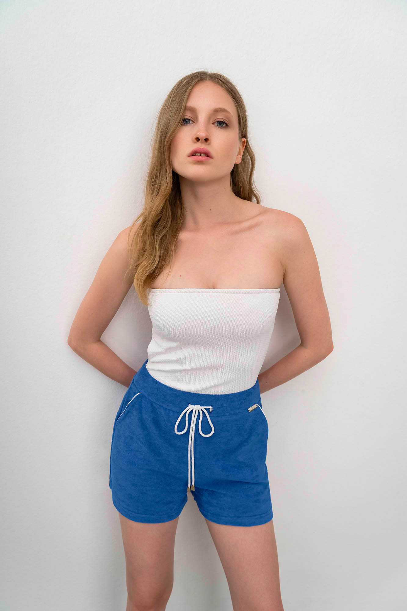 Vamp - Μονόχρωμο Κοντό Παντελόνι