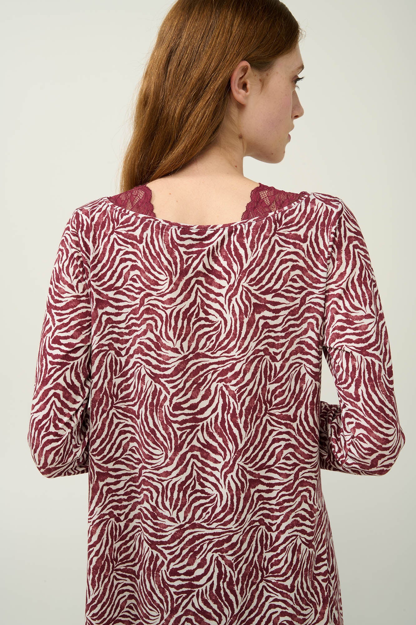 https://assets.vampfashion.com/SOFTONE_TMP_IMAGES/4_0872541131.jpg
