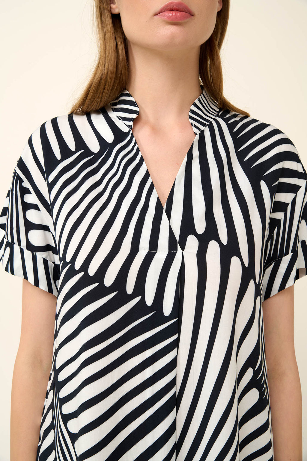 https://assets.vampfashion.com/SOFTONE_TMP_IMAGES/4_0968745005.jpg