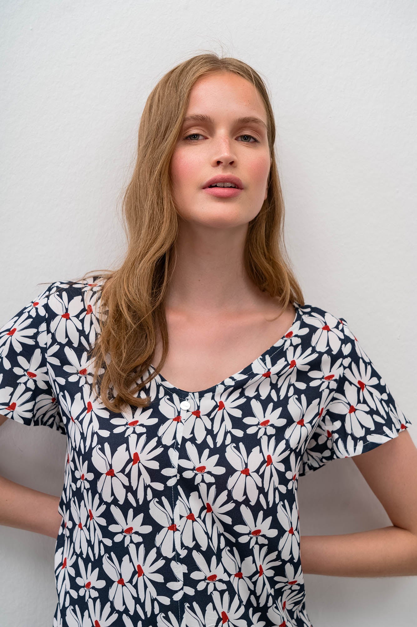 https://assets.vampfashion.com/SOFTONE_TMP_IMAGES/5_0375165566.jpg