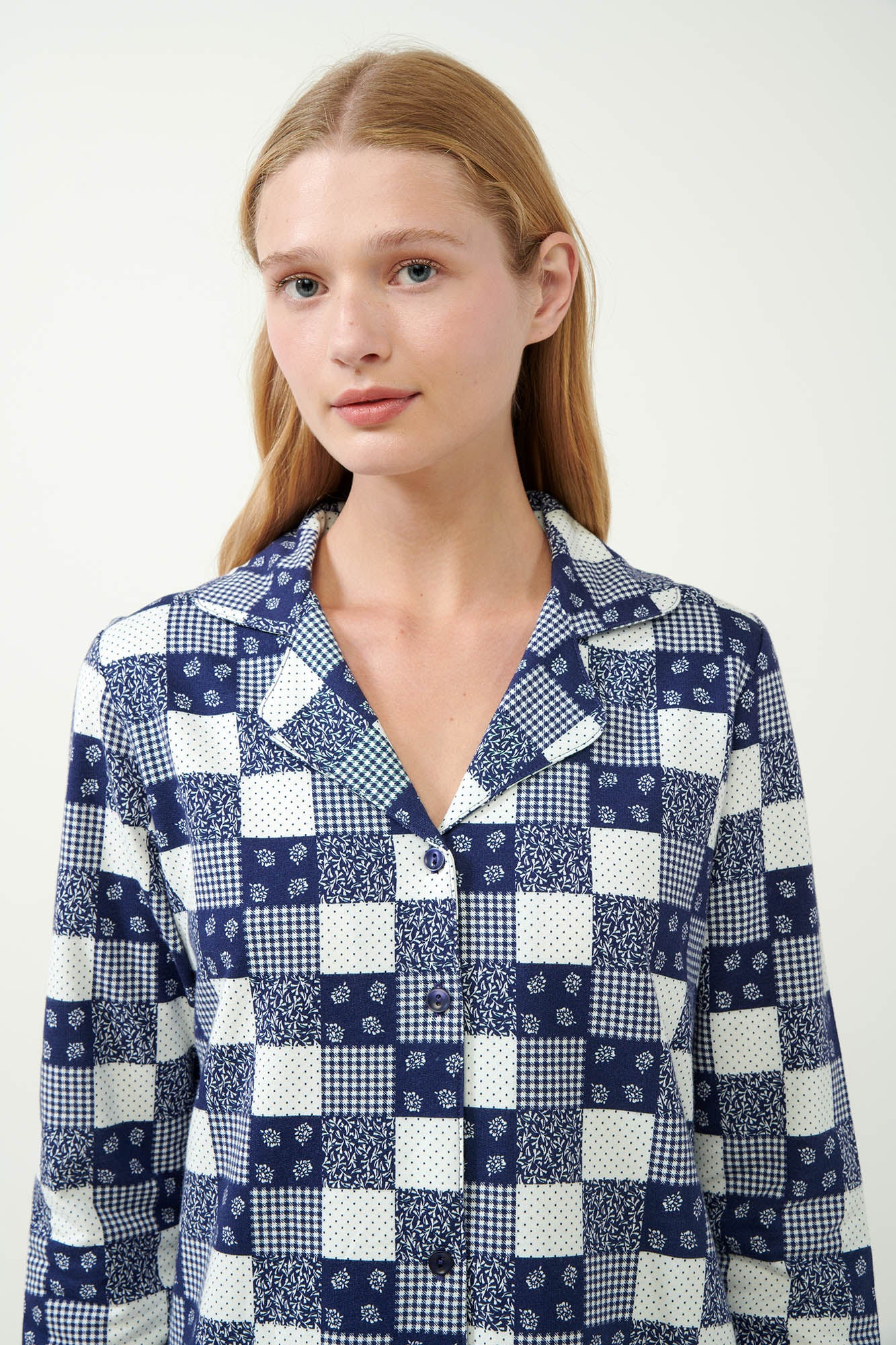 https://assets.vampfashion.com/SOFTONE_TMP_IMAGES/5_0467963317.jpg