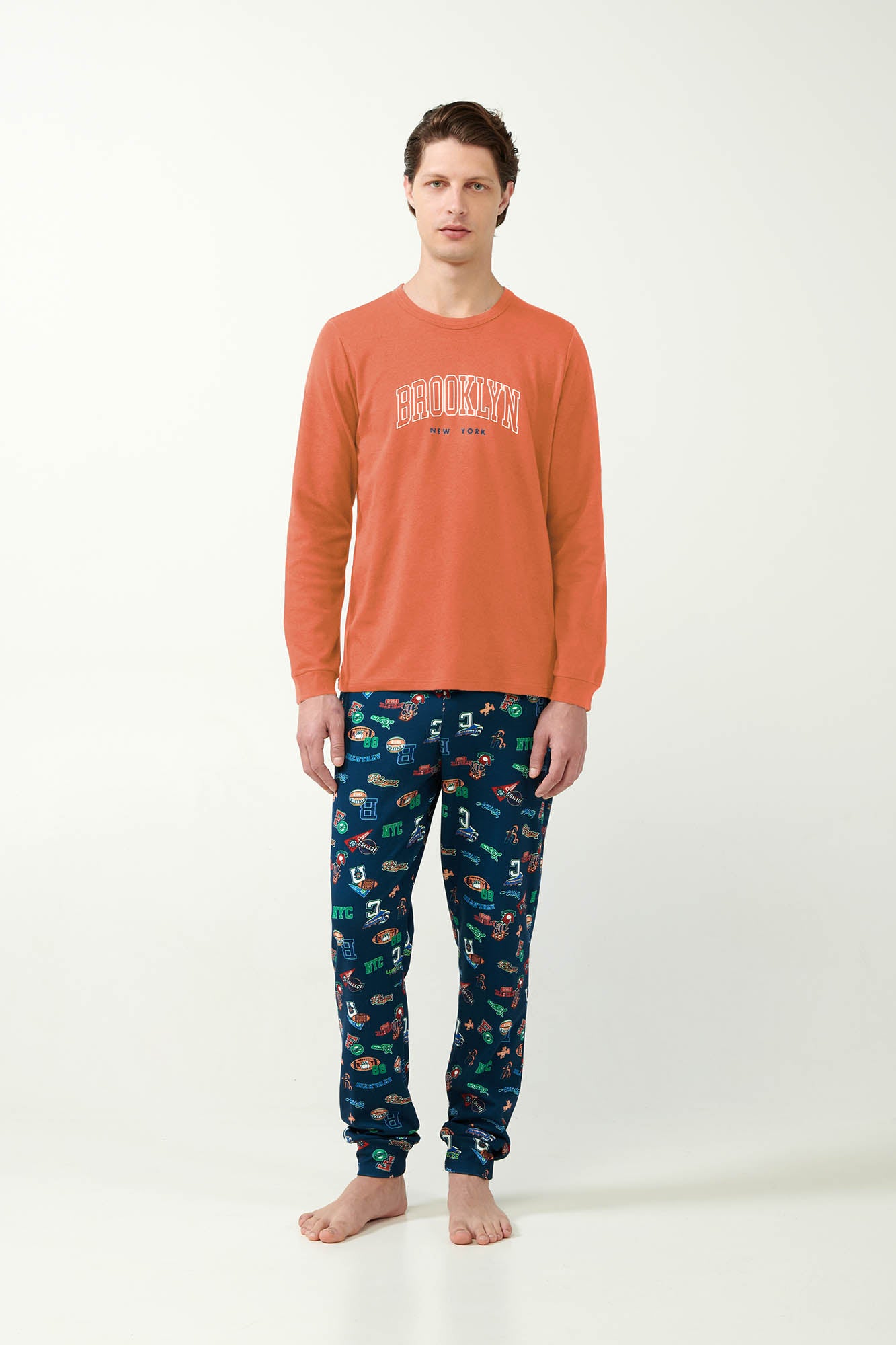 https://assets.vampfashion.com/SOFTONE_TMP_IMAGES/5_0585743041.jpg