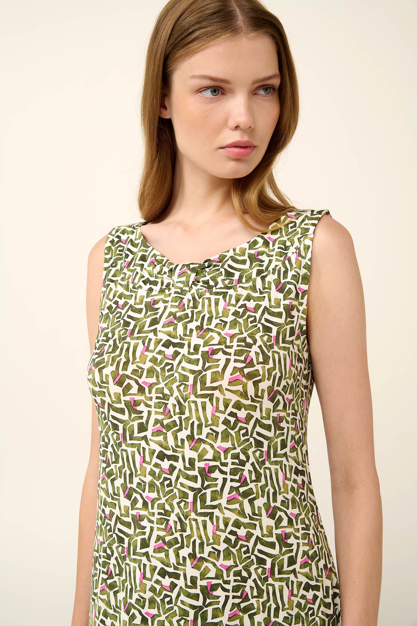 https://assets.vampfashion.com/SOFTONE_TMP_IMAGES/5_0596755545.jpg