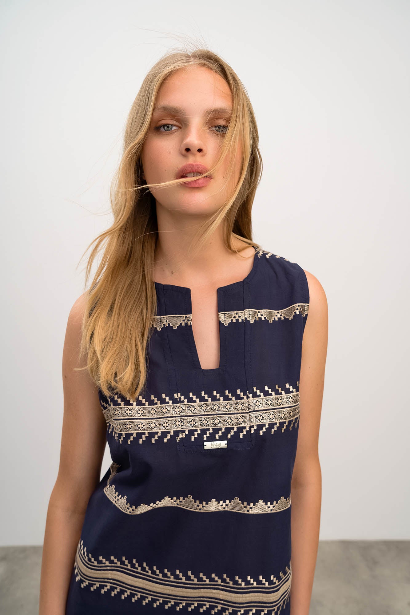 https://assets.vampfashion.com/SOFTONE_TMP_IMAGES/5_0667959819.jpg
