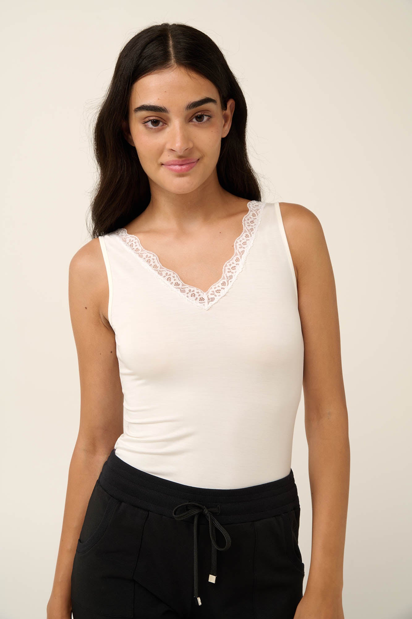 https://assets.vampfashion.com/SOFTONE_TMP_IMAGES/5_0687066372.jpg