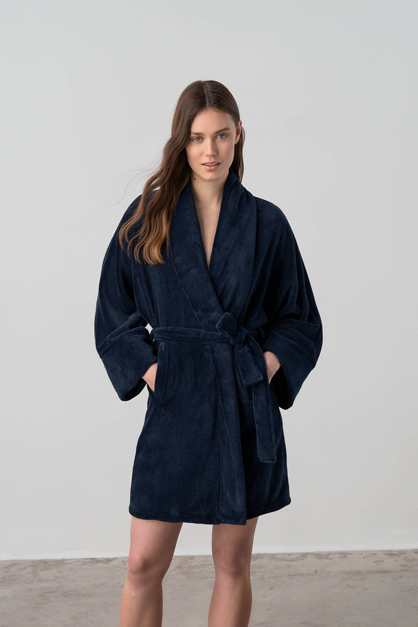 Vamp - Μονόχρωμη Σταυρωτή Ρόμπα