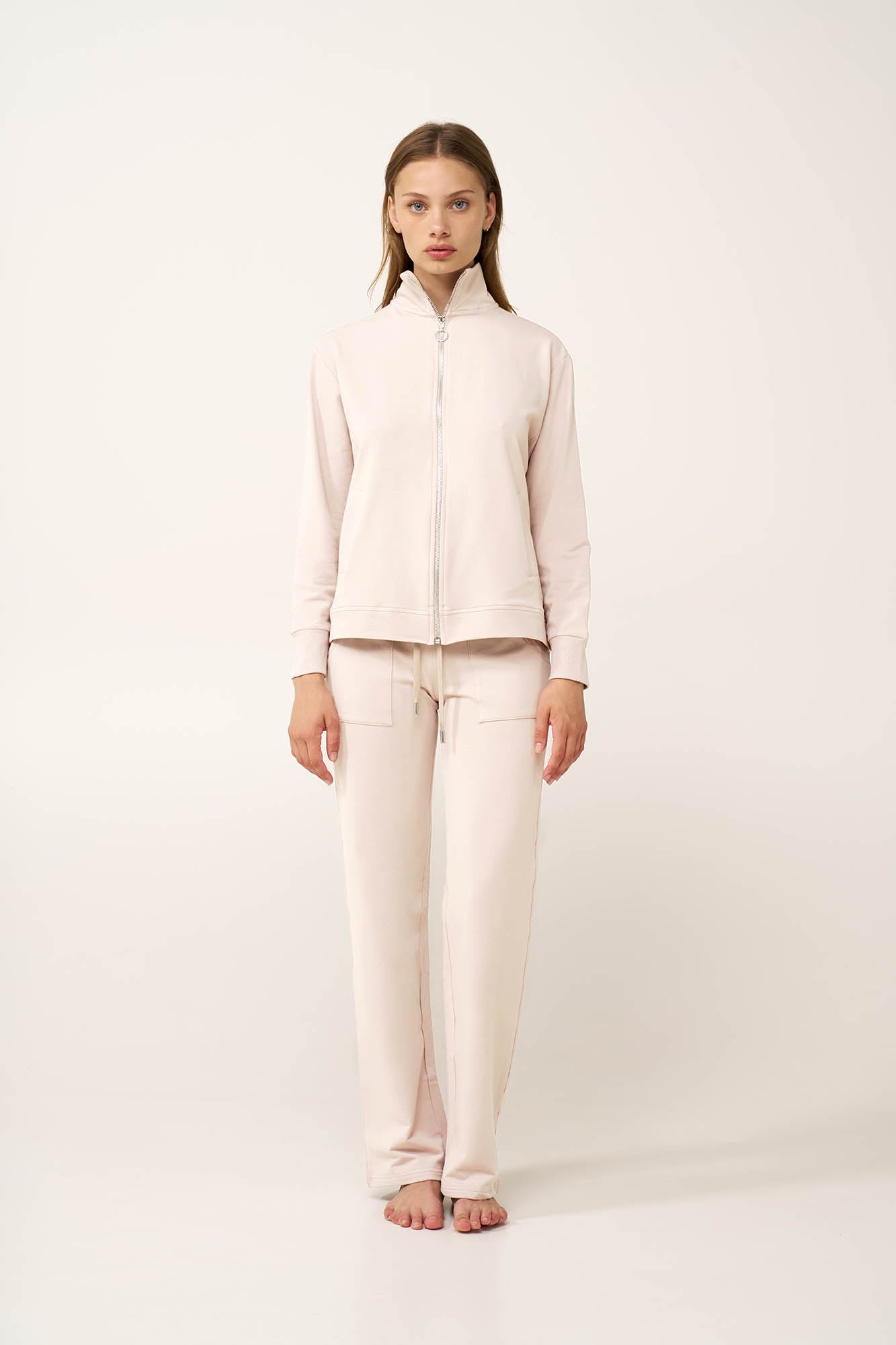 https://assets.vampfashion.com/SOFTONE_TMP_IMAGES/5_0841846823.jpg