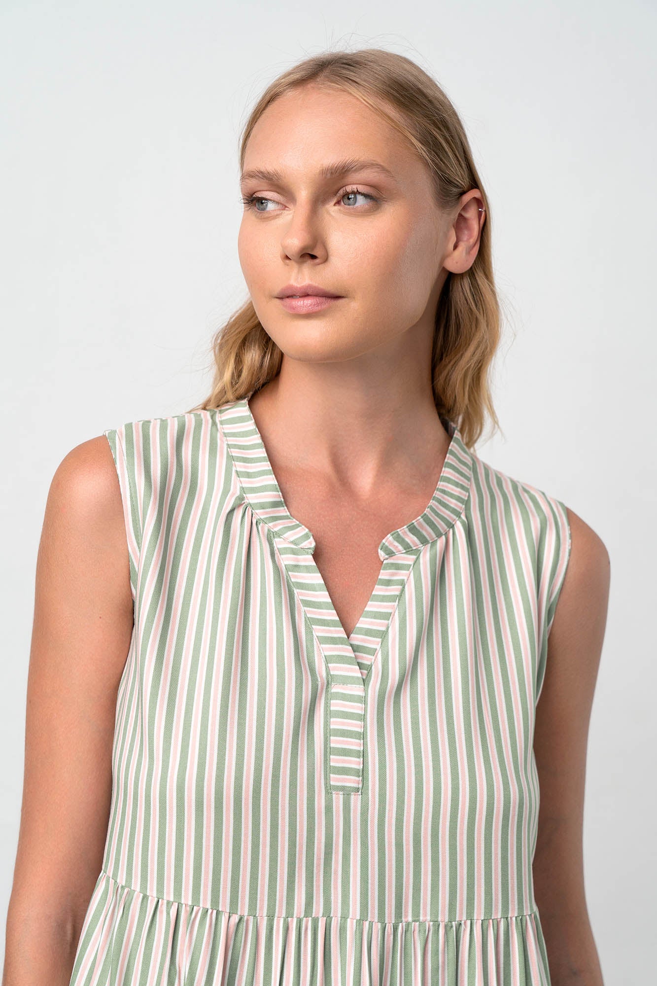 https://assets.vampfashion.com/SOFTONE_TMP_IMAGES/5_0848533788.jpg