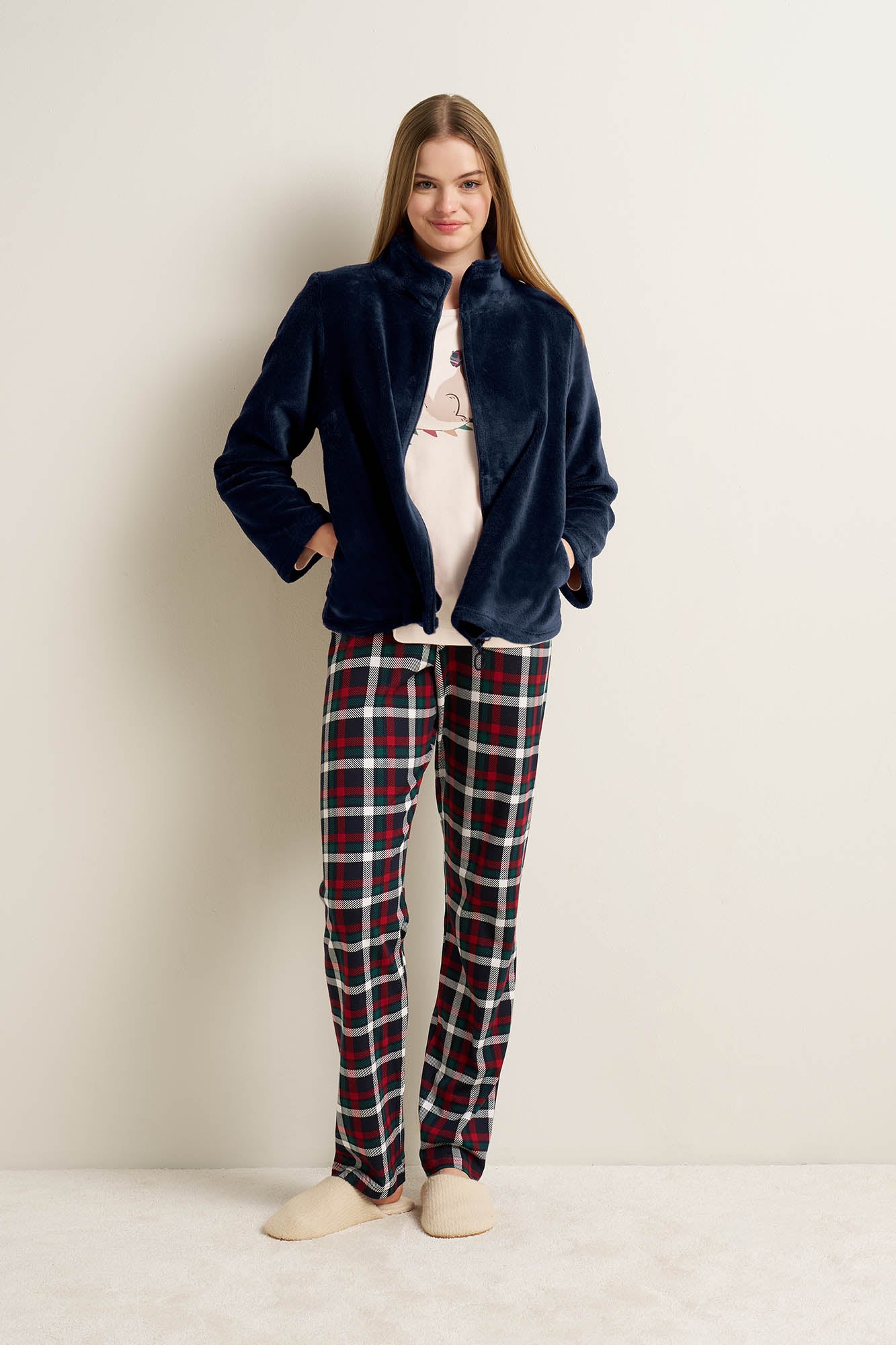https://assets.vampfashion.com/SOFTONE_TMP_IMAGES/5_0857784063.jpg