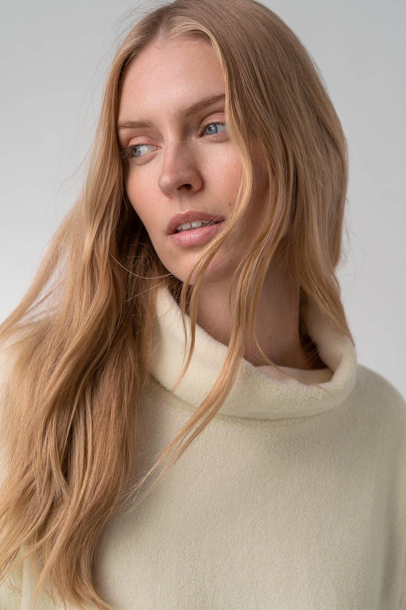 https://assets.vampfashion.com/SOFTONE_TMP_IMAGES/5_0978311580.jpg