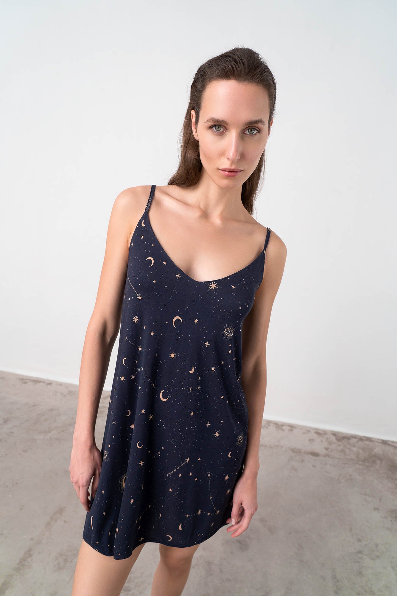 https://assets.vampfashion.com/SOFTONE_TMP_IMAGES/6_0011613945.jpg