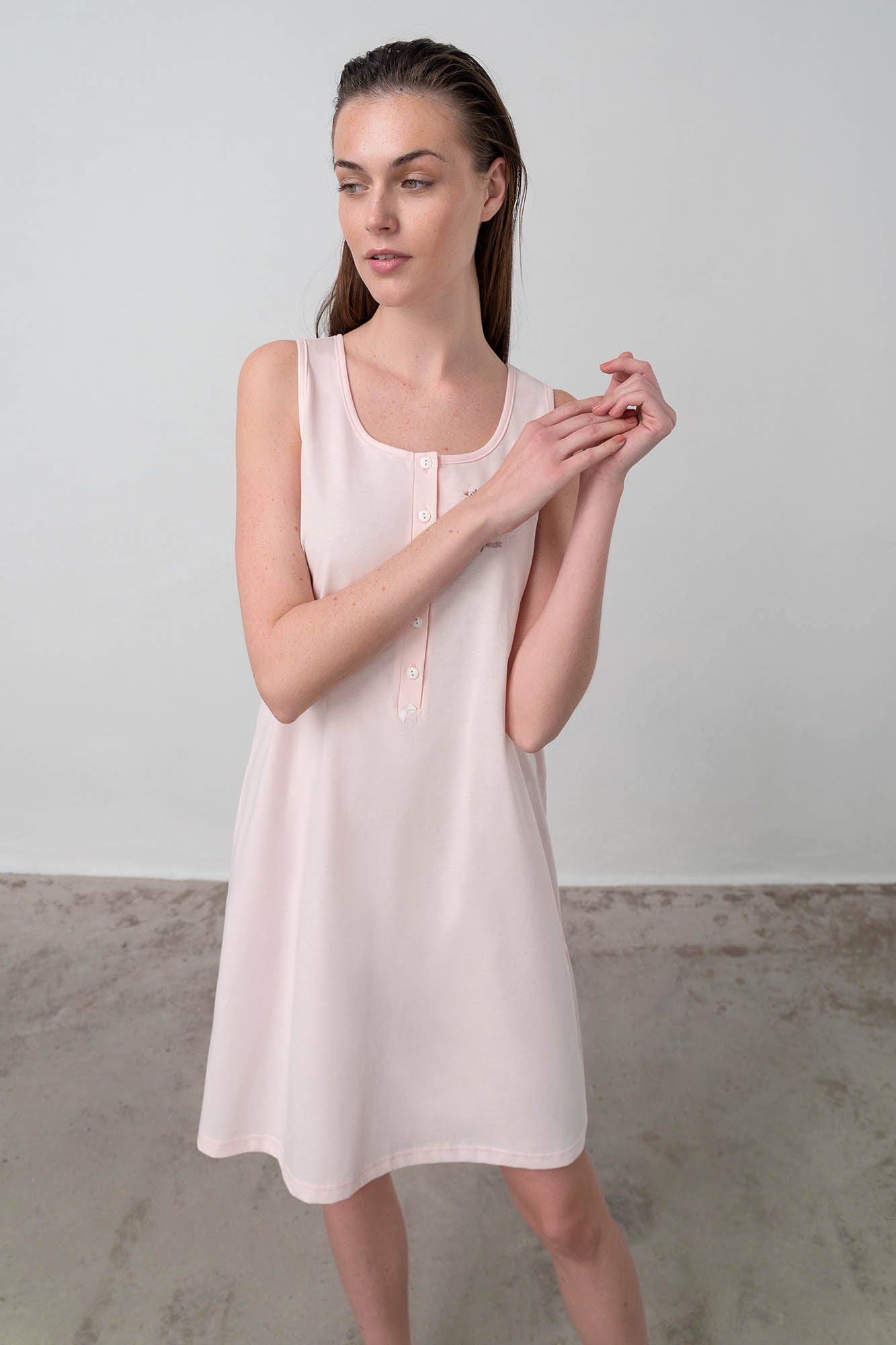 https://assets.vampfashion.com/SOFTONE_TMP_IMAGES/6_0121988220.jpg
